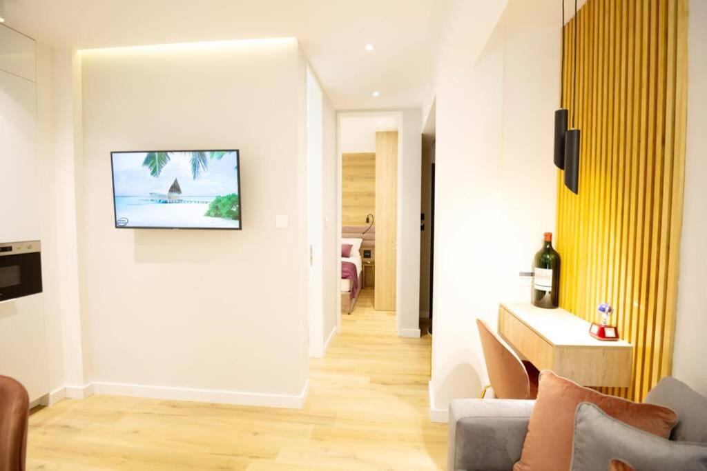 Ecostay-Serenity,Business Class Apartment By The Sea In Alimos Kalamaki Athens Exterior photo