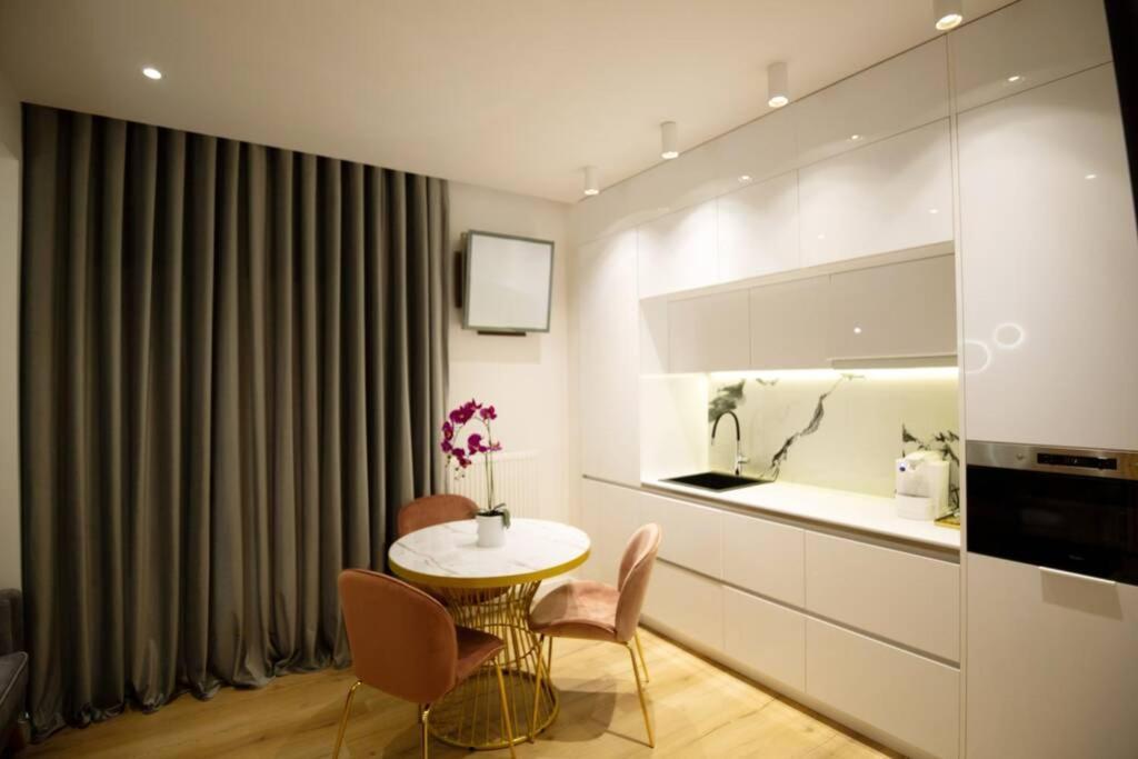 Ecostay-Serenity,Business Class Apartment By The Sea In Alimos Kalamaki Athens Exterior photo